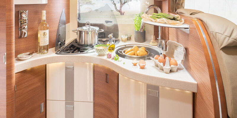 2020_c-line-4.9-MB_Kueche