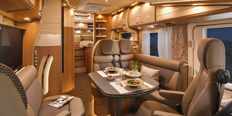 2020_carthago_tourer-i-149-MB_Durchsicht_Arbeitslicht