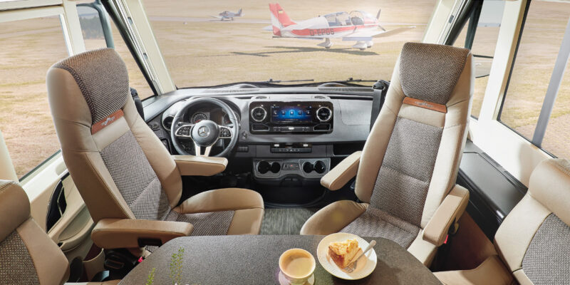 2020_carthago_tourer-i-149-MB_Durchsicht_hv_Armaturenbrett