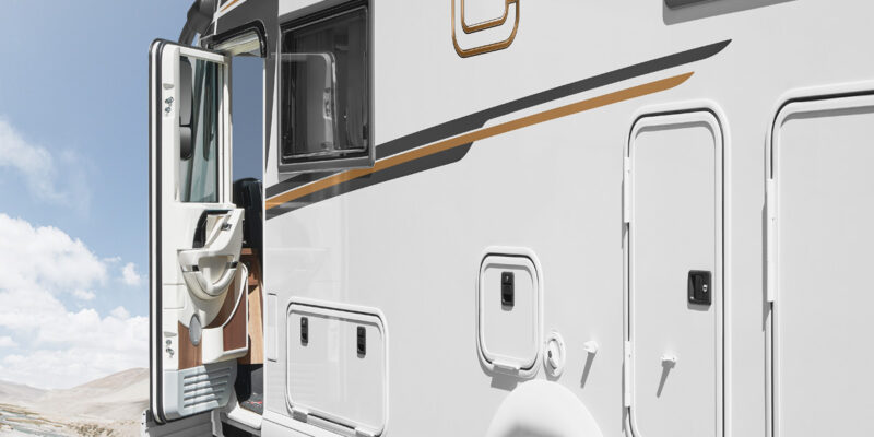 2020_compactline_143_LE_Fahrertuer