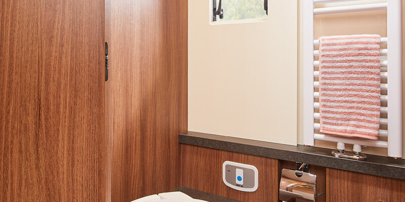 2020_e-line-64QB-MB_XL-Toilettenraum