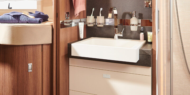 2020_s-plus-61LE-Iveco_Design-Waschbecken