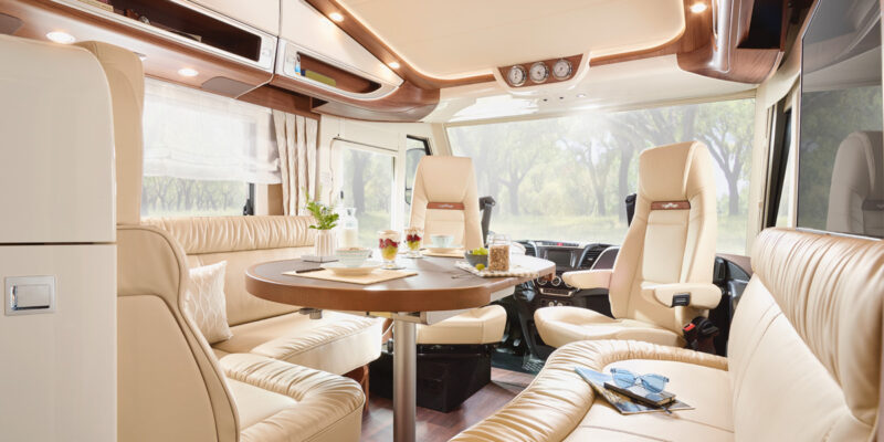 2020_s-plus-61LE-Iveco_hv