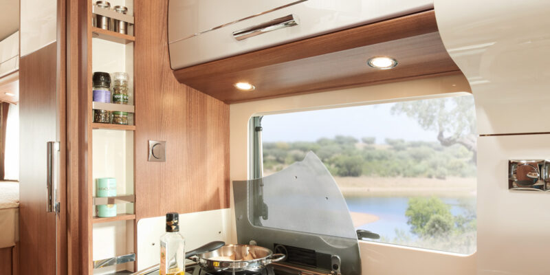 RET_2020_c-tourer-148_Gewuerzregal