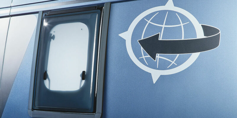 csm_van-exterieur-badfenster_b24336c533