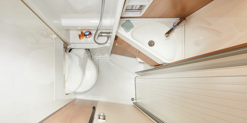 csm_van-interieur-flexibad2.0-dusche_firstclasstworooms_640lerb_v2_670feebfda