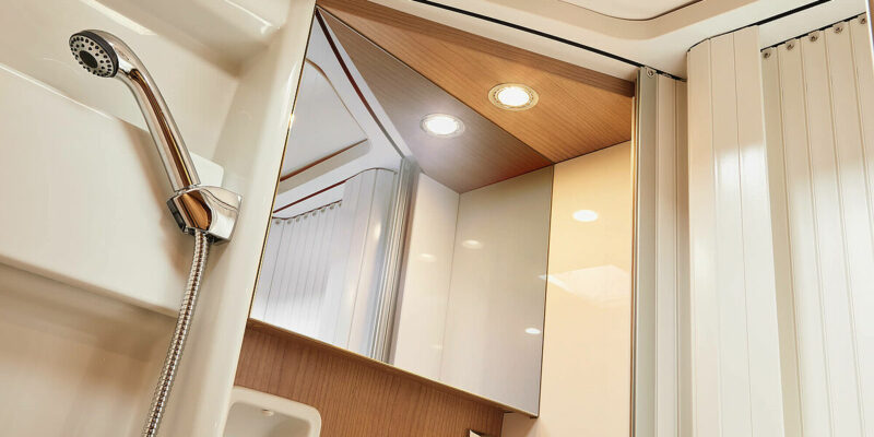 csm_van-interieur-flexibad2.0-waschtischspiegel_firstclasstworooms_640lerb_e18da4b7c3