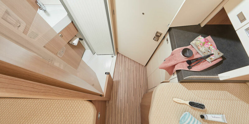 csm_van-interieur-umkleidezimmer_firstclasstworooms_640lerb_v2_eaac6011c4