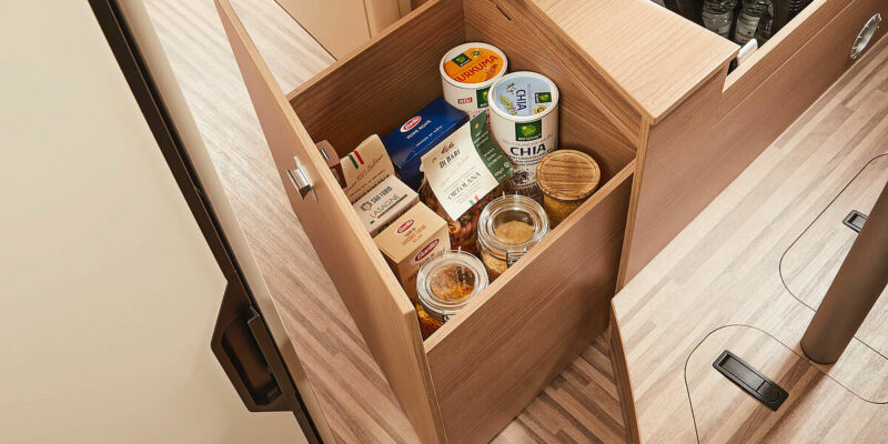 csm_van-interieur-vorratsauszug-kueche-firstclasstworooms_640lerb_53e90f2891