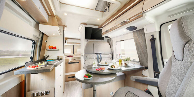 csm_van_interieur-durchsicht-aufstelldach_familyfor4_gt640le_vh_8ac5e9c4ac