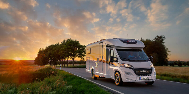 csm_wohnmobil-exterieur-teilintegriert_t460le_fahraufnahme_v1_e18cac523a