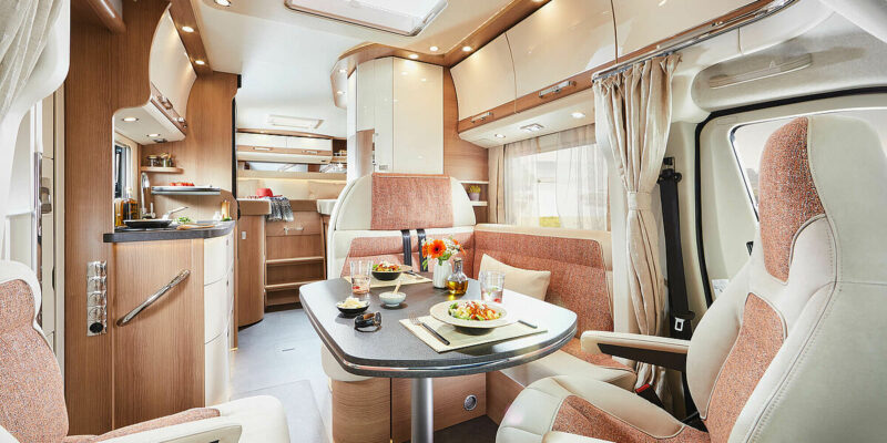 csm_wohnmobil-interieur-durchsicht-t430le_vh_746ca92978