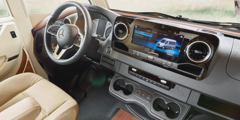 2020_c-line-4.9-MB_MBUX-Armaturenbrett