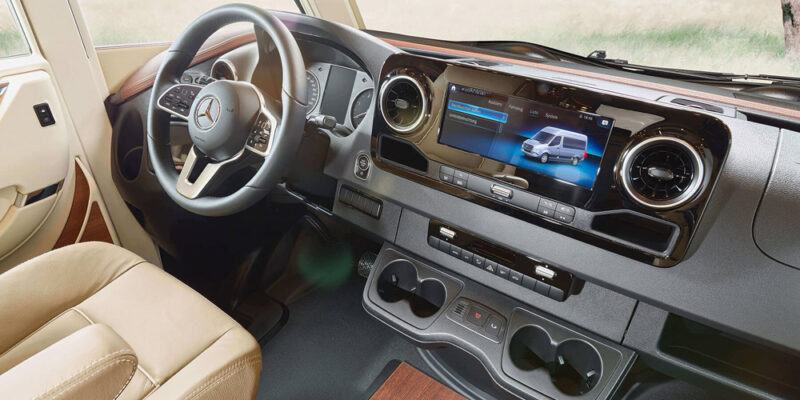 2020_c-line-4.9-mercedes_mbux-armaturenbrett