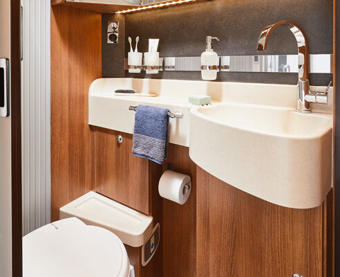 2020_compactline-144LE_Waschraum