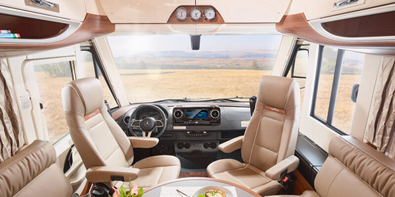 2020_e-line-50DA-MB-hv-armaturenbrett