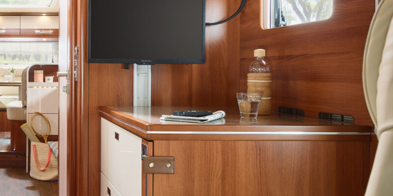 2020_liner-for-two-53-FIAT_vh-TV