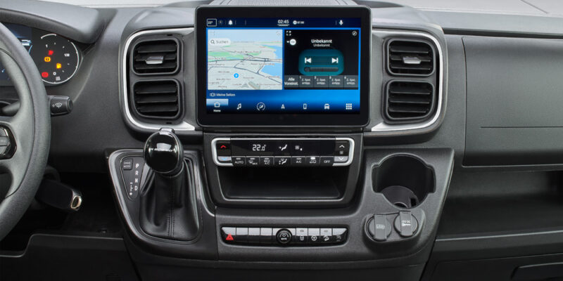 2021_Fiat_Armaturenbrett_Mediasystem-Fiat