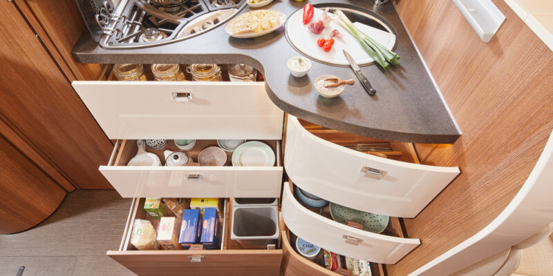 2021_Tourer-148-LE_Schubladen_Küche