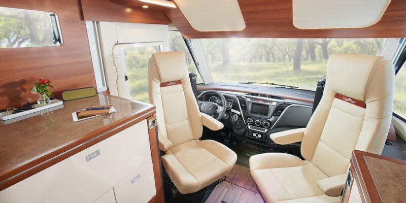 RET-2021_liner-for-two-53L_Iveco_hv