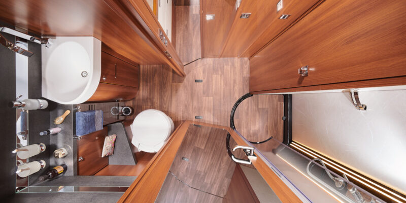 RET-2021_liner-for-two-53_FIAT_Raumbad-V2