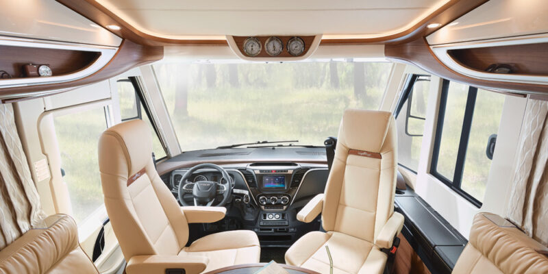 RET-2021_s-plus-61LE-Iveco_hv-Armaturenbrett