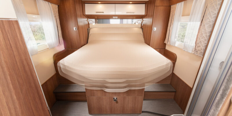 RET-2021_tourer-I144QB_Queensbett