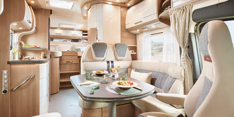 RET-2021_tourer-T143-vh