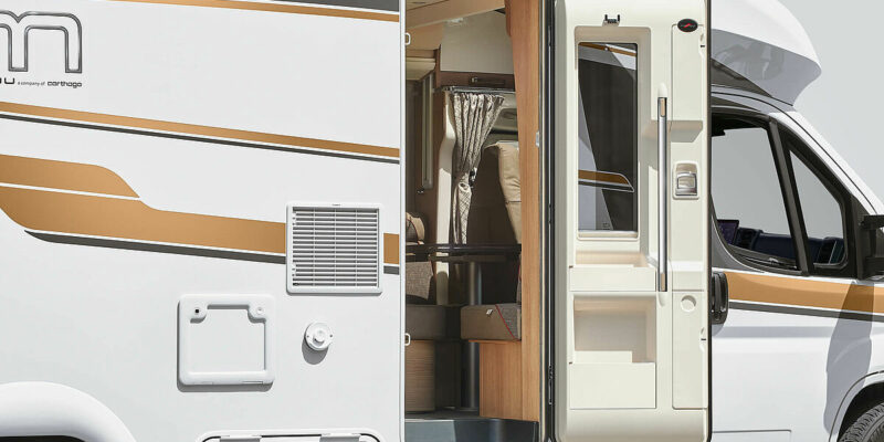 csm_wohnmobil-exterieur-teilintegriert-aufbautuer_58a0627906