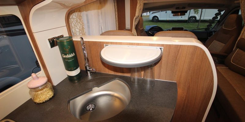 Carthago c-tourer T 148 LE H Fiat (28)