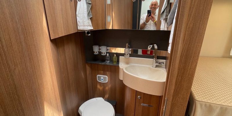 Carthago c-tourer i 145 LE Superior Fiat (21)