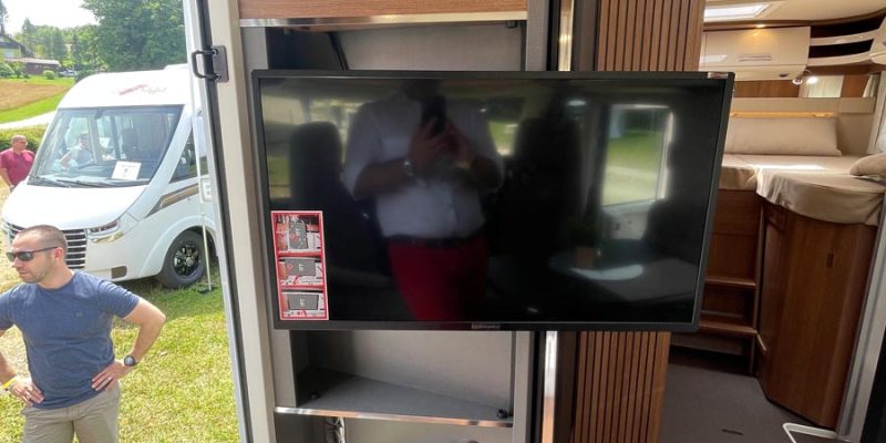 Carthago c-tourer i 145 LE Superior Fiat (24)