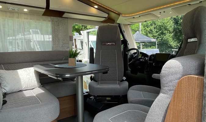 Carthago c-tourer i 145 LE Superior Fiat (38)