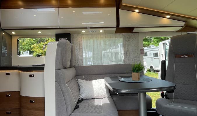 Carthago c-tourer i 145 LE Superior Fiat (39)