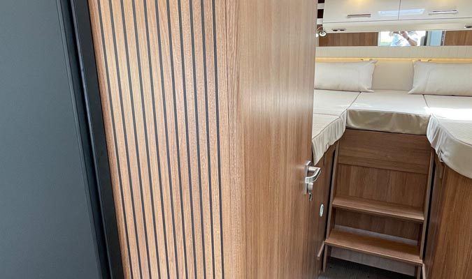 Carthago c-tourer i 145 LE Superior Fiat (44)