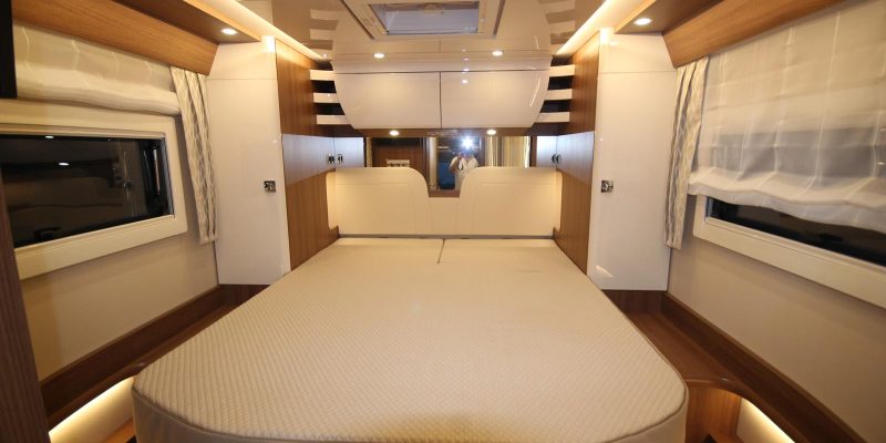 Carthago e-line I 51 QB DA Mercedes (14)