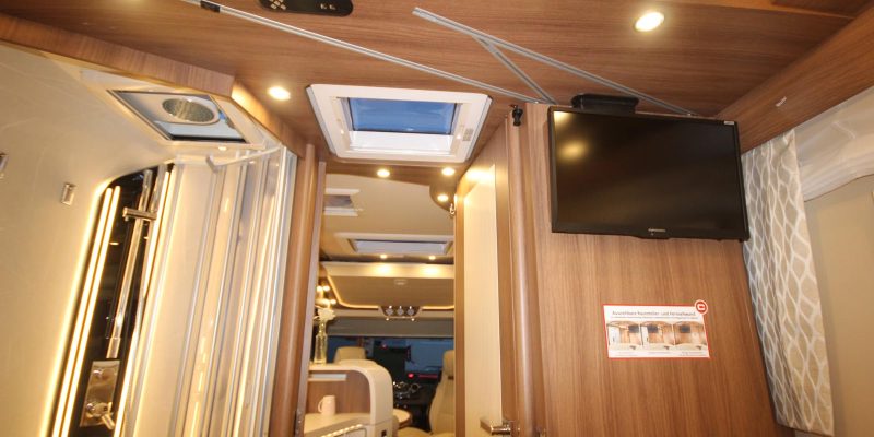 Carthago e-line I 51 QB DA Mercedes (16)