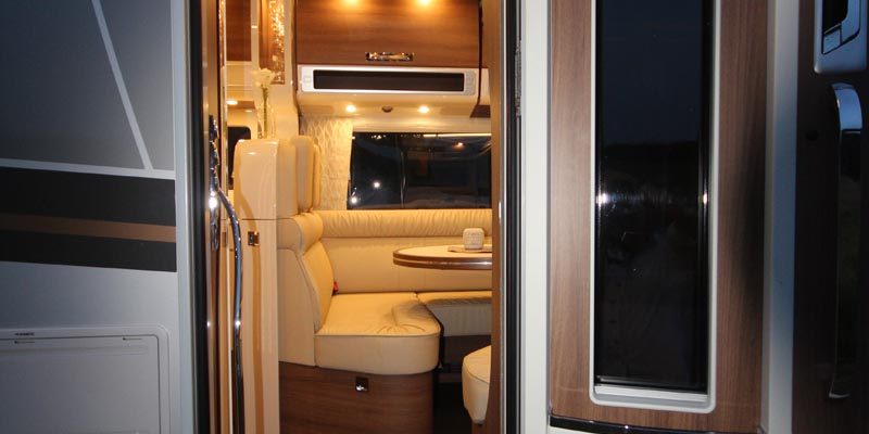 Carthago e-line I 51 QB DA Mercedes (9)