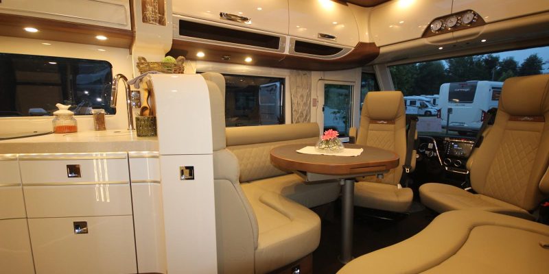 Carthago s-plus I 61 XL LE Iveco (11)