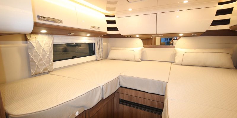 Carthago s-plus I 61 XL LE Iveco (20)