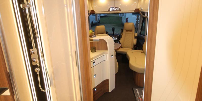 Carthago s-plus I 61 XL LE Iveco (21)