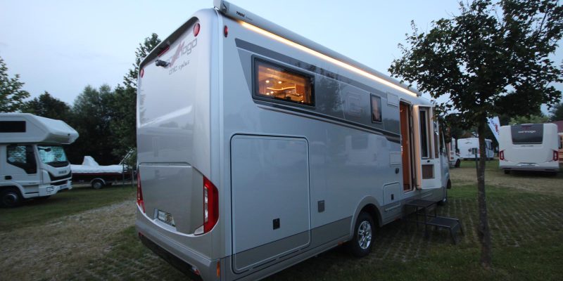 Carthago s-plus I 61 XL LE Iveco (4)