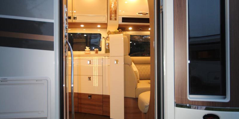 Carthago s-plus I 61 XL LE Iveco (9)